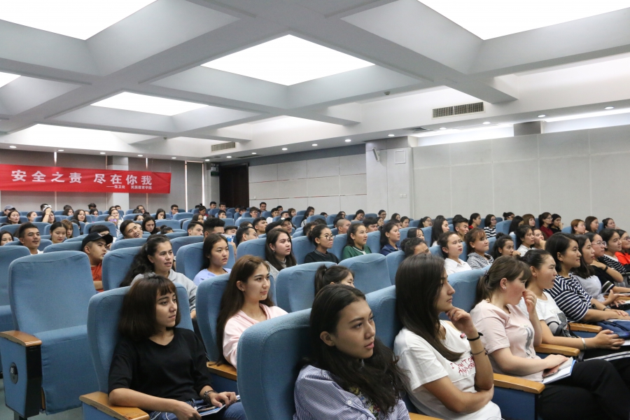 附图02taptap
组织安全教育.JPG